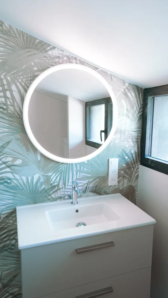 Réalisation de salle de bain par Cailloce-Ehanno, plombier chauffagiste à Carnac